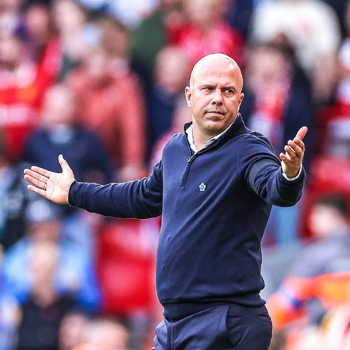 北青谈国少选帅：万厚良等人参与竞聘，周海滨成绩突出获优势（北青：国少主帅竞聘启动，万厚良等参与，周海滨凭战绩占先机）