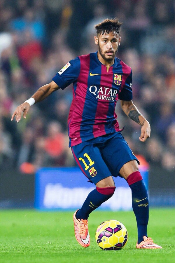 土耳其2-0保加利亚，恰尔汗奥卢造点后主罚命中+造乌龙（土耳其2-0击败保加利亚，恰尔汗奥卢造点命中并制造乌龙）